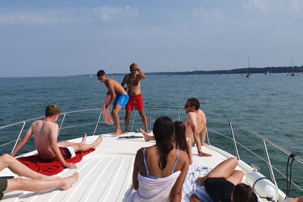 sunseeker southampton to cowes solent marine events