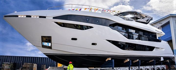 Sunseeker 100 Yacht