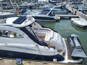 cowes yacht charter